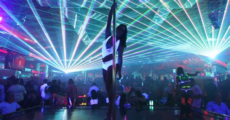 Brothels, Strip Clubs & Erotic Clubs in Paris 